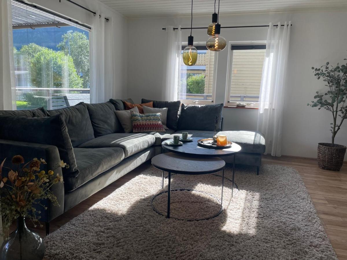 Ferienwohnung Sentralt Beliggende Moderne Leilighet Mosjøen Exterior foto